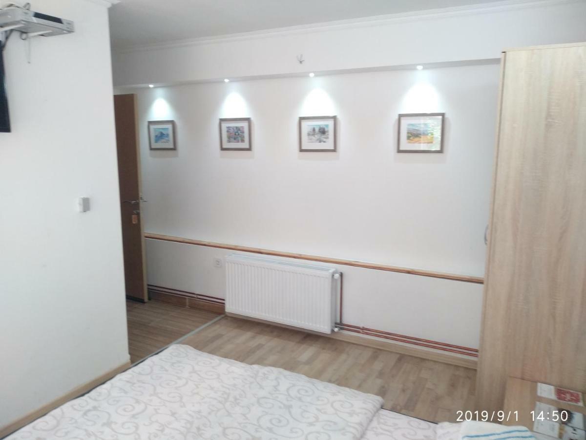קולאסין Apartments & Rooms Bojic מראה חיצוני תמונה